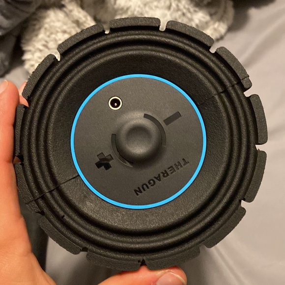 Theragun Vibrating wave Roller - Picture 2 of 2